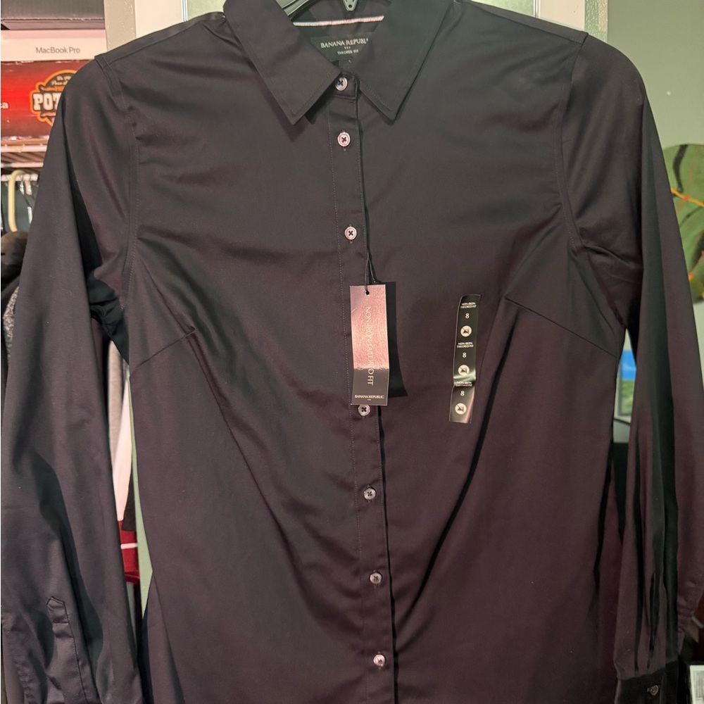 Banana Republic Women’s Black Tailored Shirt